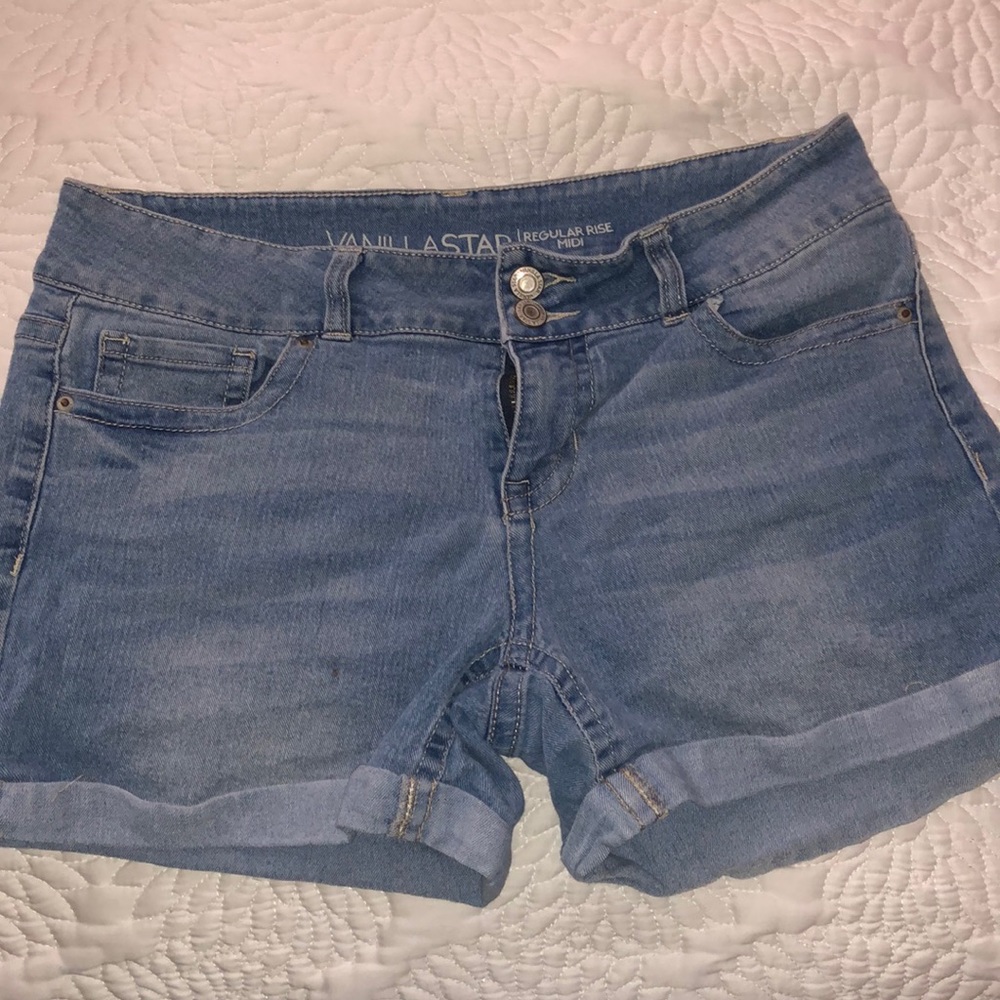 Vanilla Star Regular Rise Midi Shorts
